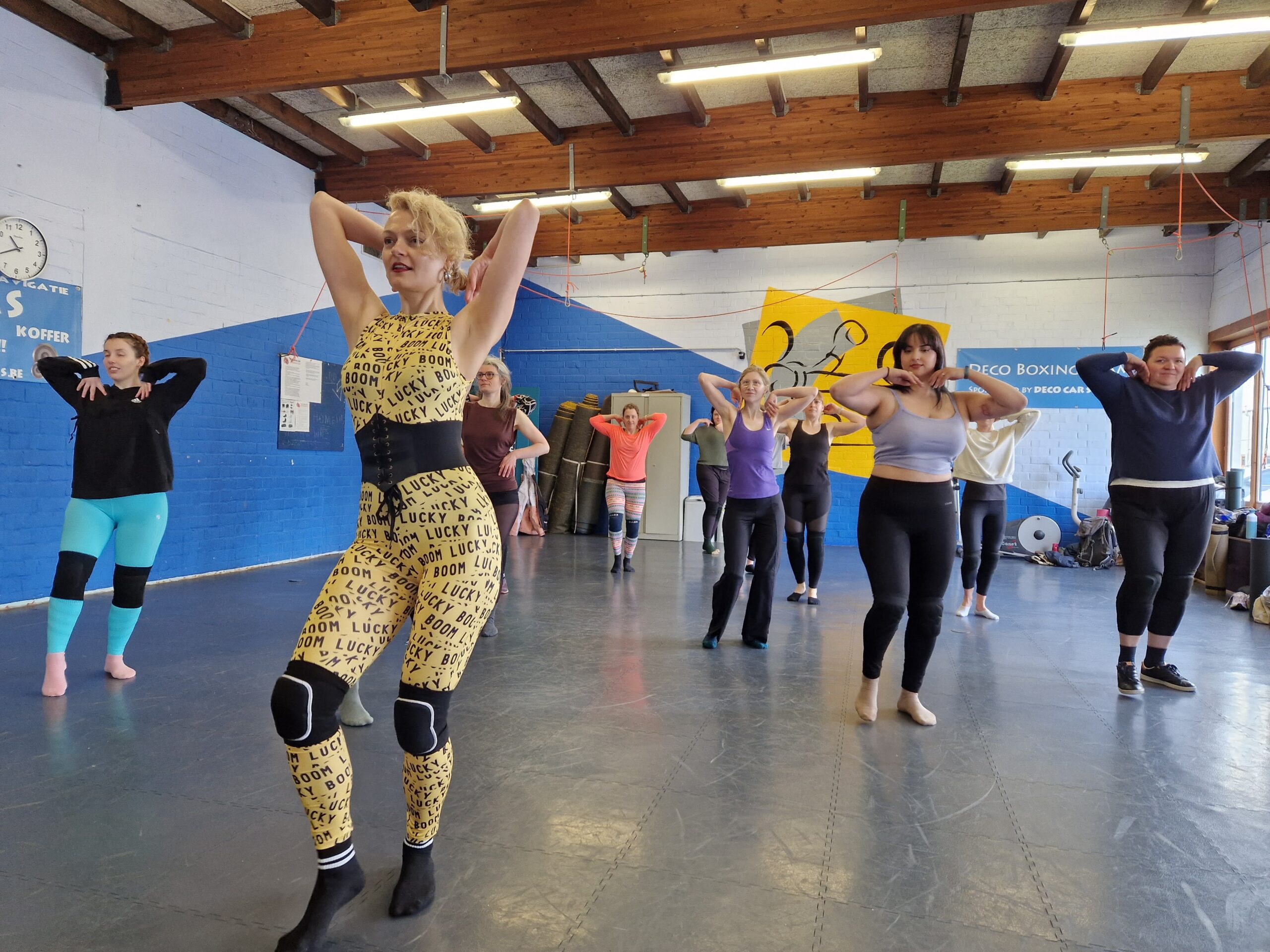 Summer Oliday - Burlesque Fitness